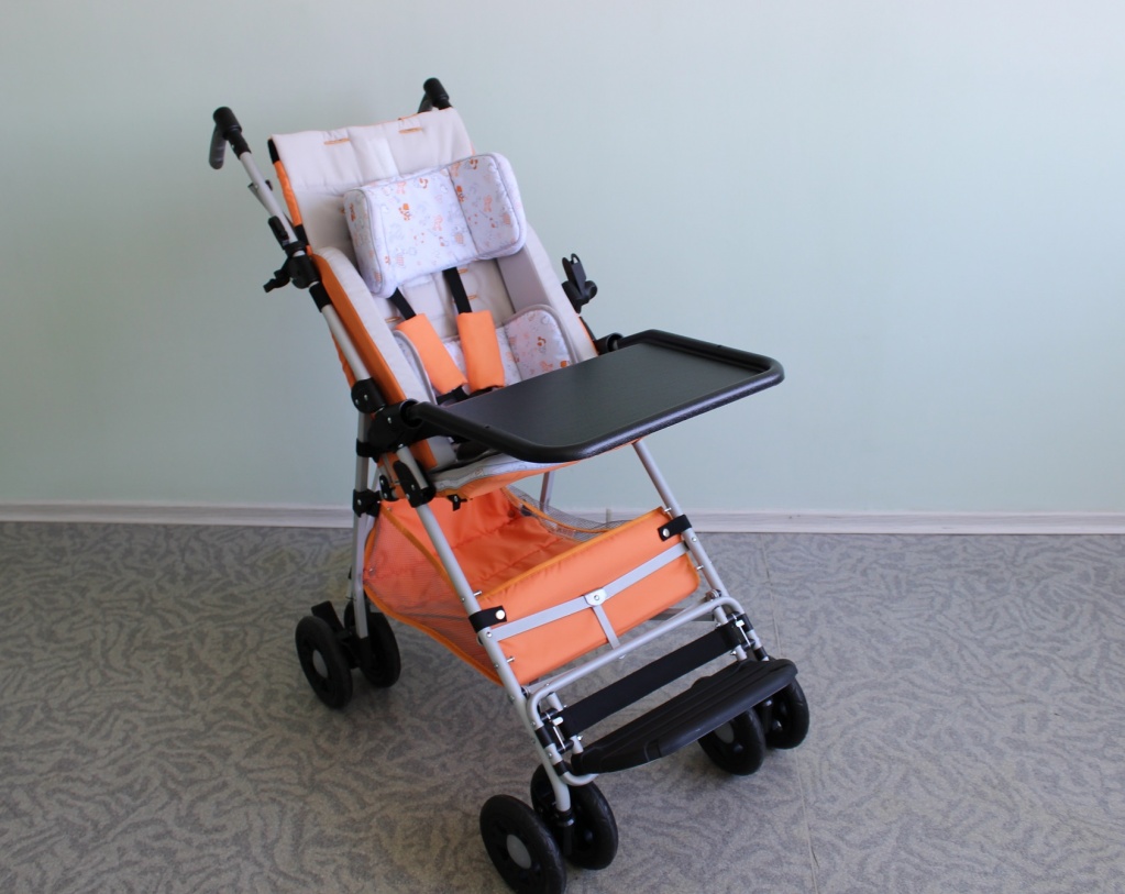 коляска пегас для детей дцп_столик.JPG